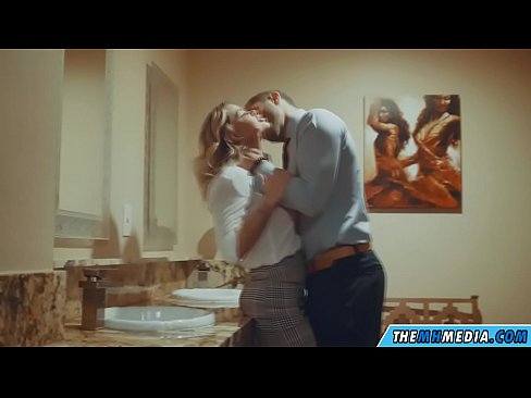 ❤️ Când o blondă cu sânii mari te seduce într-o toaletă publică ️❌  at porn ro.studiya-lpg-massazha-na-metro-vodnyj-stadion.ru ❤